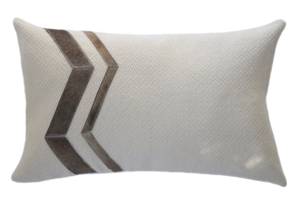Arrow Pattern Hide Accent Pillow - Image 4