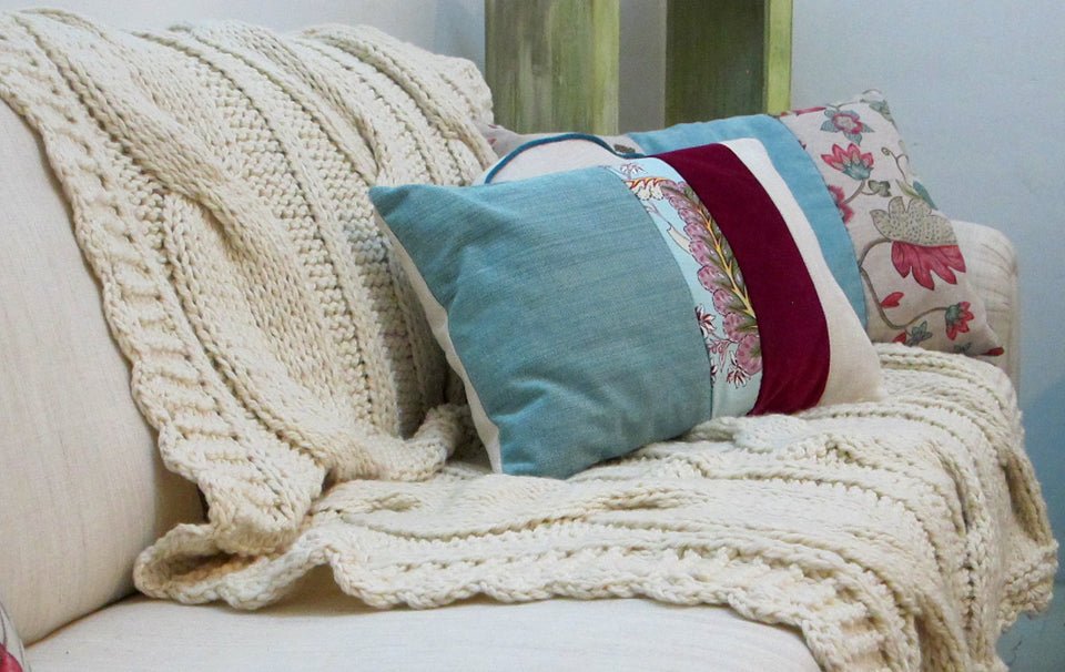 Sweater Pattern Textured Throw - Image 2