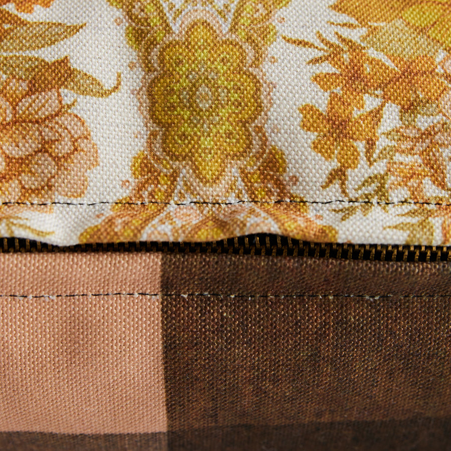 Printed lumbar pillow Loft - Image 7